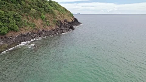 Explore breathtaking coastal views of Thailand's natural landscapes Video stock 310559867