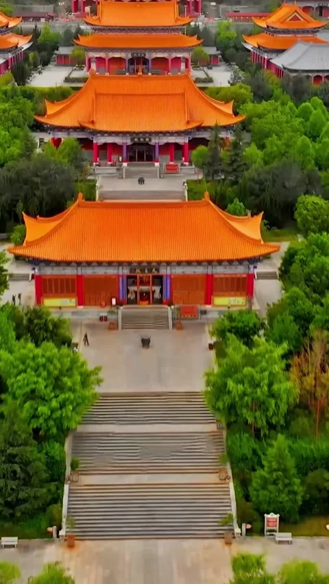 Explore dali's ancient city in yunan with drone view Vídeos de archivo 335073655