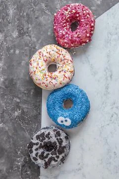 Explore a Decadent Array of Glazed, Frosted, and Filled Donuts - Perfect Treats 库存照片