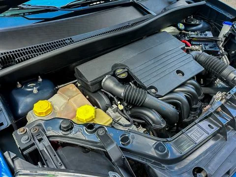 Explore the highperformance engine with modern engineering and innovative des 库存照片