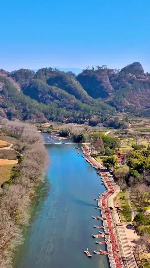 Explore Mount Wuyi and its River with stunning aerial views in China Vídeos de archivo 335073357