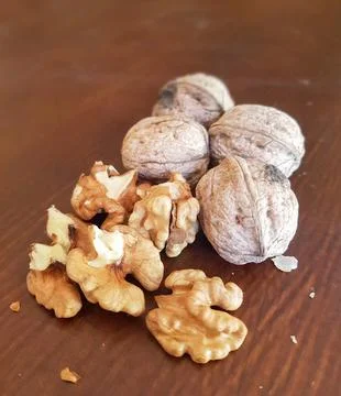 Explore the raw and shelled nut superfood scene Stock Photos