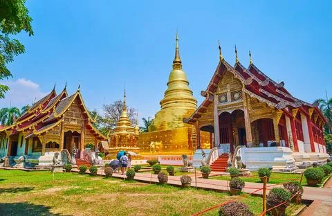 Explore the shrines of Wat Phra Singh, Chiang Mai, Thailand 写真素材