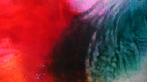 Exploring abstract forms with alcohol ink in a video art project 库存影片 337889982