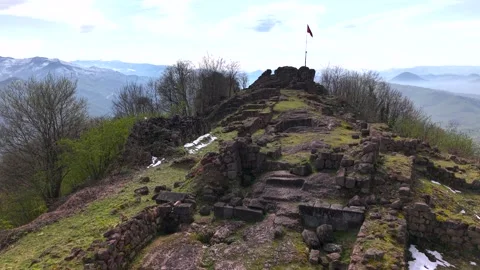 Exploring Ancient Ruins Through Collapsed Stone Stairways 스톡 동영상 340357023