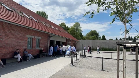 Exploring Auschwitz-Birkenau Museum Video stock 277298208