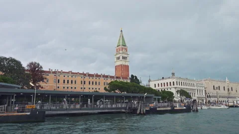 Exploring the canals of venice by boat Vídeo Stock 169445248