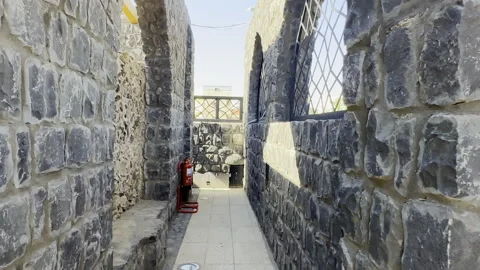 Exploring the Historic Stone Architecture of Bani Anif Mosque Vídeo Stock 332028213