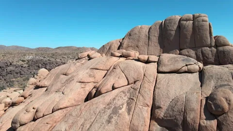 Exploring the majestic desert cliffs at high altitude in bright sunshine Stock-Footage 312673588