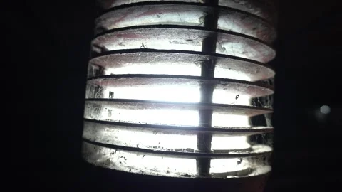 Exploring an Old Lamp with Spiderwebs on the Grid Vídeos de archivo 253327927