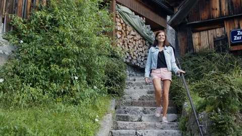 Exploring the streets in an Austrian village 動画素材 125009057