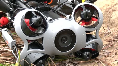 Exploring underwater river world using remote drone. Vídeos de archivo 330351254