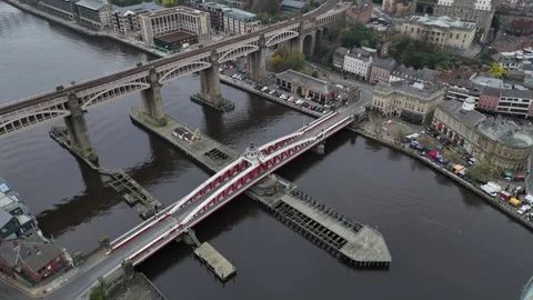 Exploring the vibrant life around the iconic swing bridge in Newcastle upon Tyne Stock Footage 296010594