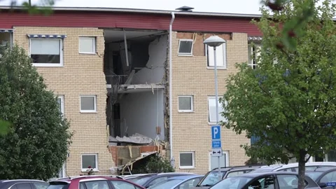 An explosion in an apartment building, Linköping, Sweden Vidéo 251663467