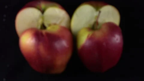 Explosion of apples with water. Slow motion 500 fps 库存影片 131566653