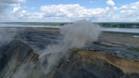 Explosion in career on extraction of ore Stock-Footage 96475542