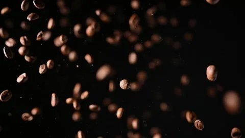 Explosion of fresh roasted beans Vídeo Stock 267753361