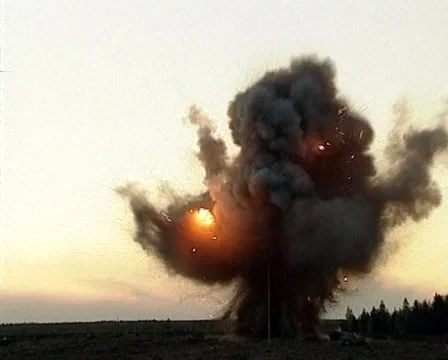 Explosion at the landfill Video stock 1075940