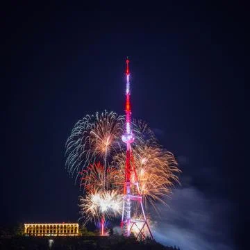 Explosion of multi-colored fireworks in Tbilisi Foto stock