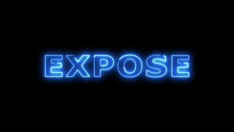 Expose blue neon text glowing and flickering on black. Vidéo 332533338
