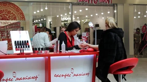 Express manicure Stock-Footage 47162212