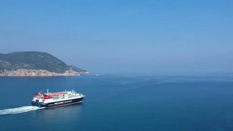 Express Skiathos Ferry boat from Hellenic Seaways in Skopelos, Greece 動画素材 162325172