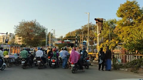 Express train crossing gates, people waiting on gate for crossing express train Vídeos de archivo 156199989