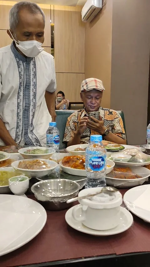 Exs phb-night operator reunion 스톡 동영상 219219026