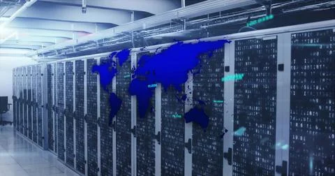 Extending glass-fronted server cabinets shining light in server room, with world Foto stock