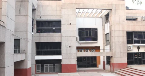 Exterior of the Collage Building Vídeos de archivo 151164976