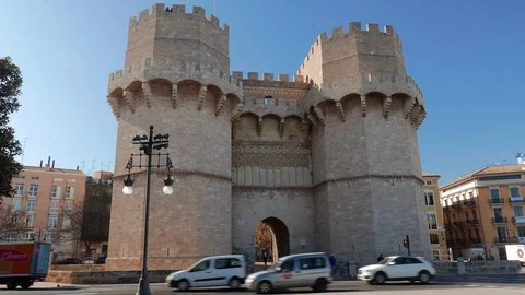 Exterior facade of Serranos Gate or Serranos Towers, Valencia, Spain Video stock 102759174