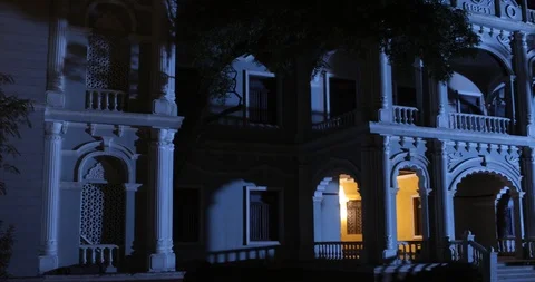 Exterior of the old Building night Vídeo Stock 101838772
