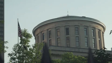Exterior shot of the Ohio Statehouse state capitol building rotunda with Stock Footage
