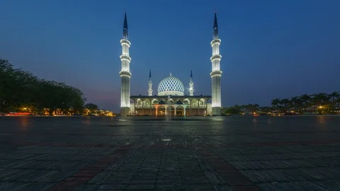 Exterior View Of Selangor State Mosque. Also Known As The Blue Mosque. Video stock 106795372