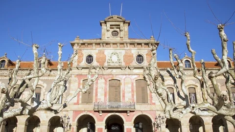 External day view of the facade of the Parliament of Catalonia (Parlament de Vidéo 114584208