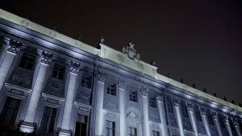 External night view of The Marble Palace in Saint-Petersburg Vidéo 82481816