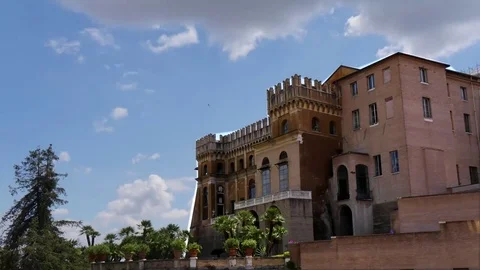External octagonal courtyard inside the Vatican museums. Time lapse, Rome 2017 動画素材 74550394