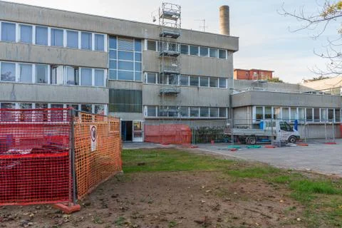 External view of school Stock Photos