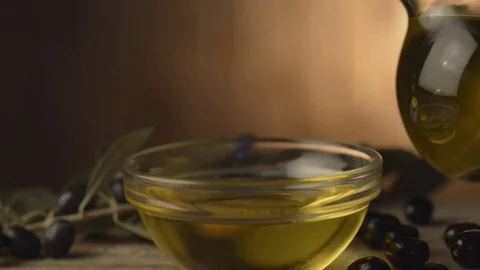 Extra virgin olive oil Video stock 96748395