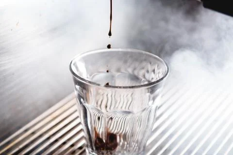 Extraction of an espresso Foto stock