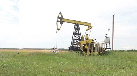 Extraction of Oil Stock Footage 67751703