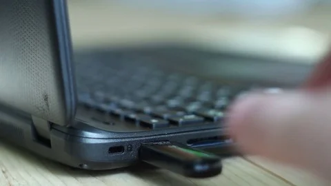 Extraction of USB of a flash card from the laptop. Stock Footage