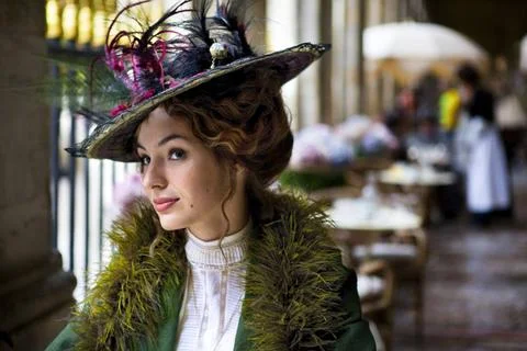  The Extraordinary Adventures of Adele Blanc-Sec - filmstill Louise Bourgo... Stock-Fotos