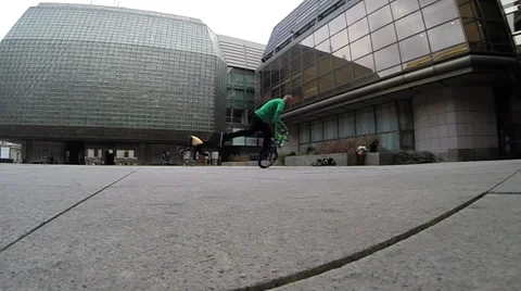Extrem Moves By Bicyle 스톡 동영상 35404085