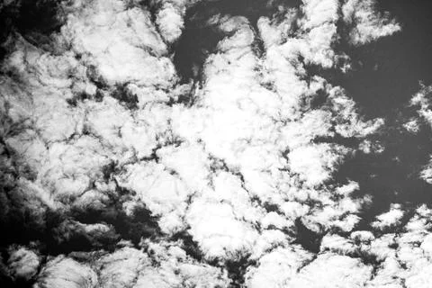 Extreme Bright White Cloud Formation Black and White Foto stock