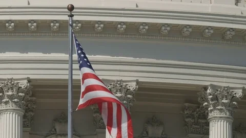 Extreme close up of the flag on the us capitol building in washington Vidéo 74830621