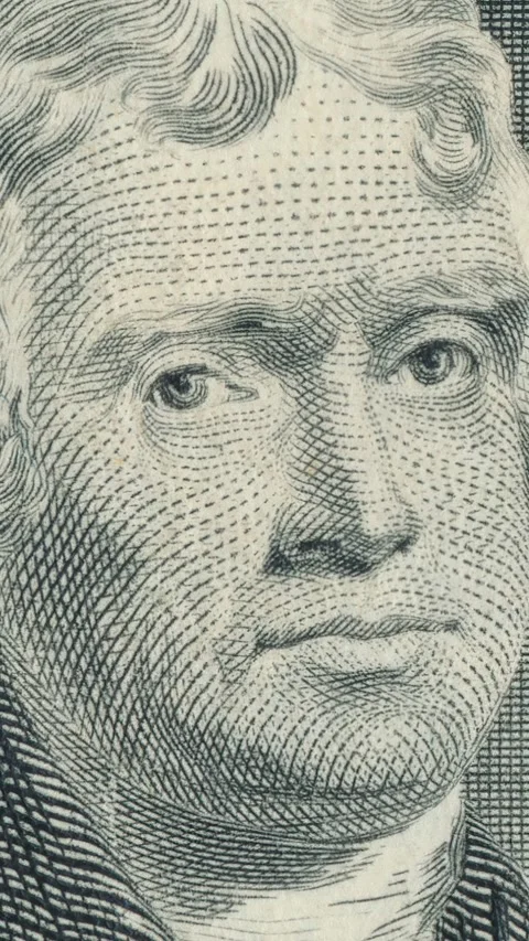 Extreme Close-up to Full Portrait Transition on Two Dollar Bill Face Detail.. Vidéo 295346179