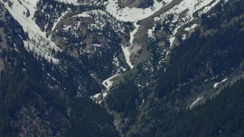 Extreme Close-Up of River Running Down Wallowa Mountains in Joseph, Oregon Stockbeeldmateriaal 109512612