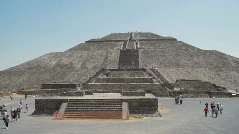 Extreme long shot of the Mayan sun pyramid, an ancient city near Mexico City Stock Footage 106989931