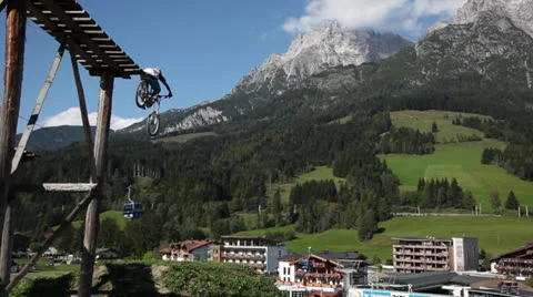 Extreme mountain bike Stock Footage 25891972